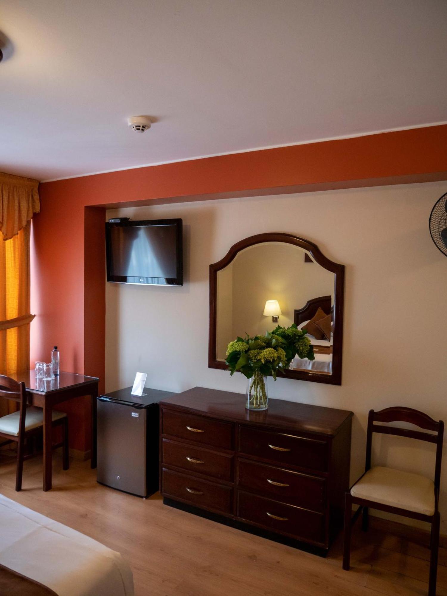 Hotel Britania San Borja Lima Buitenkant foto